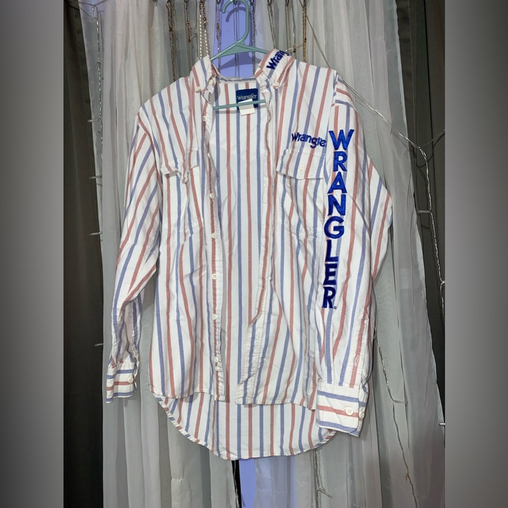 wrangler button up size m/l